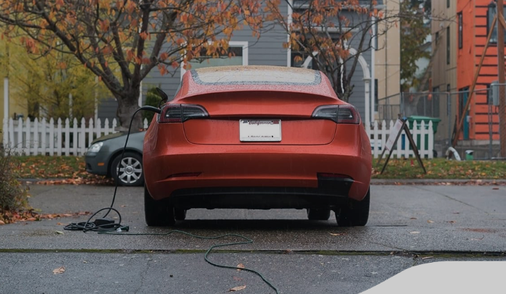 Best Practices for Extending the Lifespan of Your Tesla's Battery